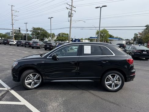 Used 2023 Audi Q3 2.0T Premium Plus w/ Premium Plus Package AWD/4WD image 2