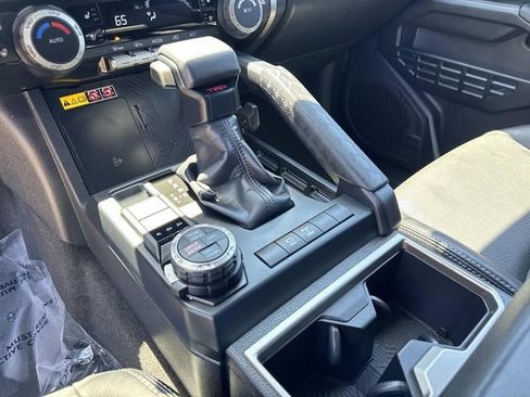 Used 2025 Toyota 4Runner TRD Off-Road Premium AWD/4WD image 26