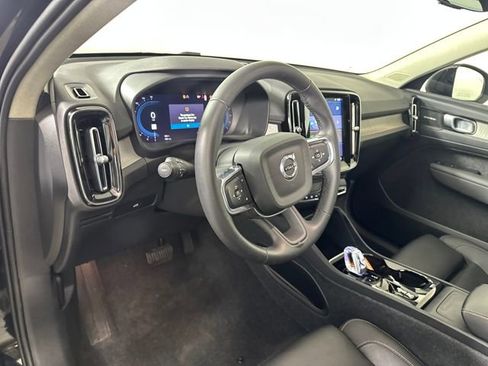 Used 2024 Volvo XC40 B5 Ultimate w/ Climate Package image 13