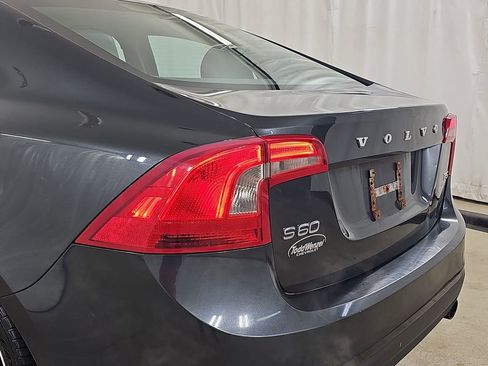Used 2012 Volvo S60 T5 image 37