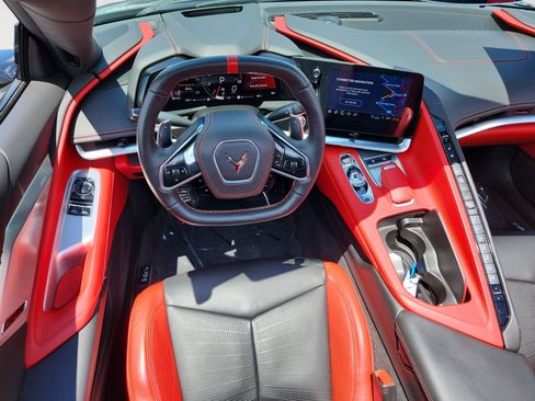 Used 2023 Chevrolet Corvette Stingray Premium Cpe w/ Z51 Performance Package RWD image 11