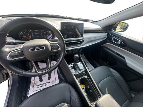 Used 2022 Jeep Compass Limited image 31