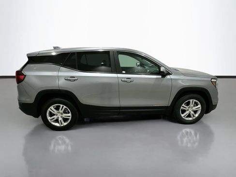 Certified 2024 GMC Terrain SLE AWD/4WD image 8