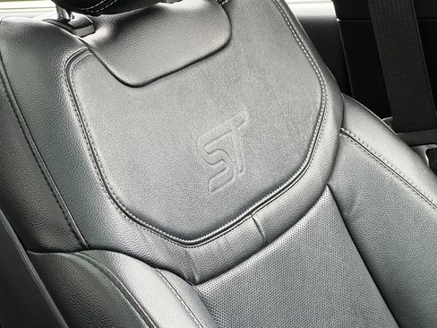 Used 2020 Ford Explorer ST w/ ST Street Pack image 35