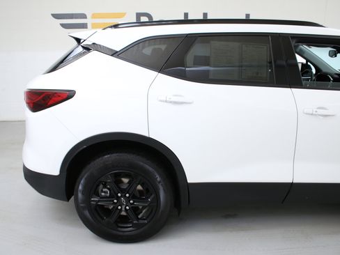 Certified 2024 Chevrolet Blazer LT w/ Midnight/Sport Edition AWD/4WD image 10