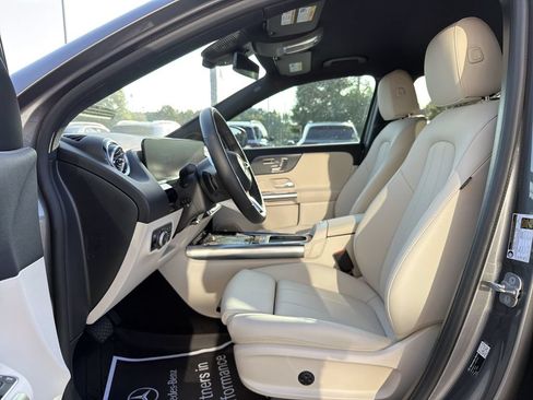 Certified 2026 Mercedes-Benz GLA 250 4MATIC image 11