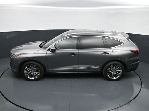 Used 2024 Acura MDX SH-AWD w/ Advance Package image 17