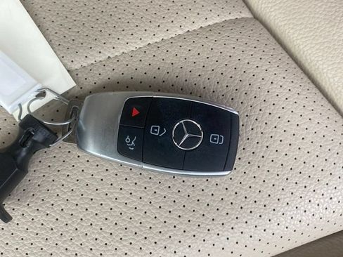 Certified 2020 Mercedes-Benz C 300 4MATIC Sedan image 28