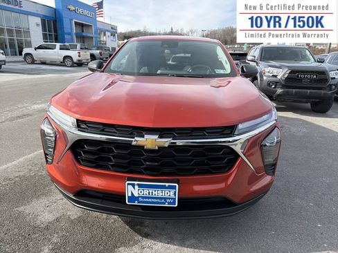 Used 2024 Chevrolet Trax LS image 2