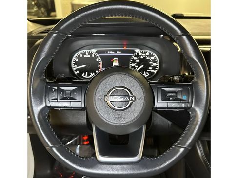Used 2022 Nissan Pathfinder SV w/ SV Black Package FWD image 25