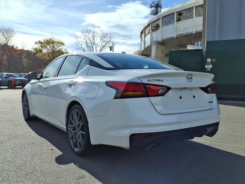 Certified 2024 Nissan Altima 2.0 SR image 7