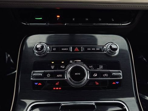 Certified 2023 Lincoln Nautilus AWD w/ Premium Package image 32