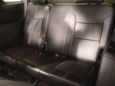Used 2023 Chevrolet Traverse RS w/ LPO, Floor Liner Package FWD image 13