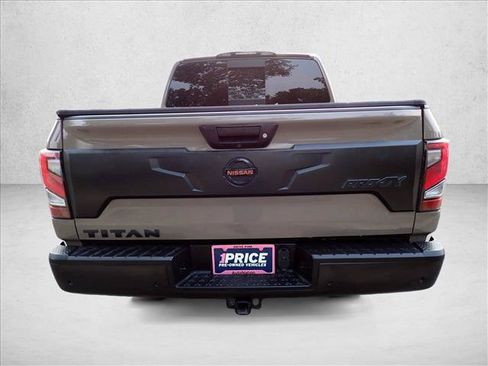 Used 2021 Nissan Titan PRO-4X AWD/4WD image 3