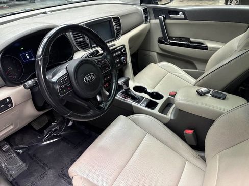 Used 2018 Kia Sportage EX w/ EX Technology Package image 18