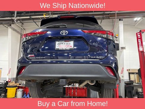 Used 2021 Toyota Highlander XLE AWD/4WD image 5