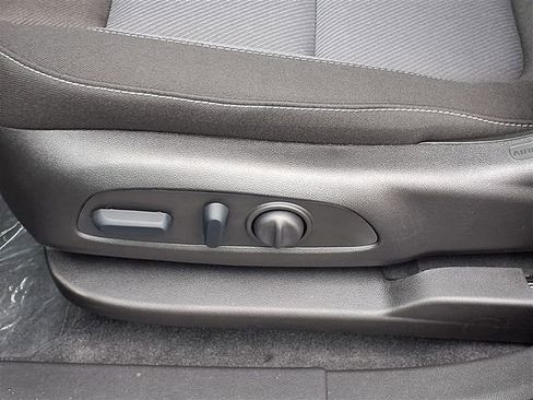 New 2026 Chevrolet Blazer LT image 5