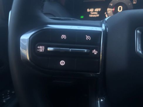 Used 2025 GMC Yukon XL Denali image 20