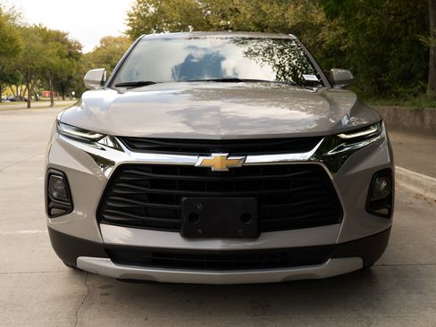 Used 2021 Chevrolet Blazer LT image 3