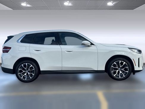 Used 2025 BMW X3 xDrive30i w/ Convenience Package image 7