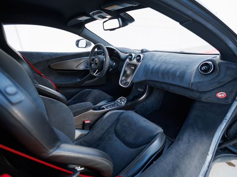 Used 2019 McLaren 600LT image 54