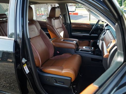 Used 2017 Toyota Tundra Platinum AWD/4WD image 14