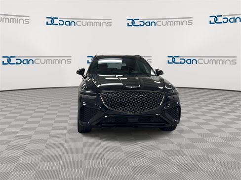 Used 2023 Genesis GV70 2.5T w/ Sport Prestige Package image 3