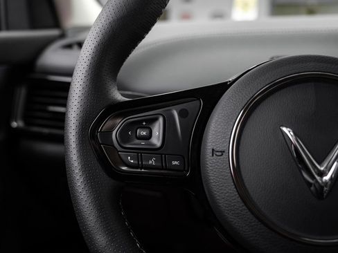 Used 2023 VinFast VF 8 Eco AWD/4WD image 18