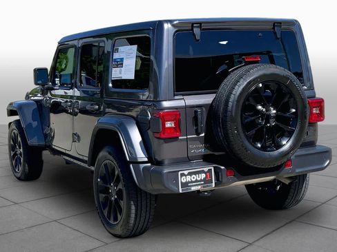 Certified 2025 Jeep Wrangler Unlimited Sahara w/ Safety Group AWD/4WD image 11