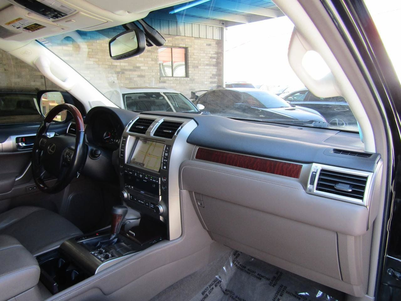 Used 2018 Lexus GX 460 Premium w/ Premium Package AWD/4WD image 12