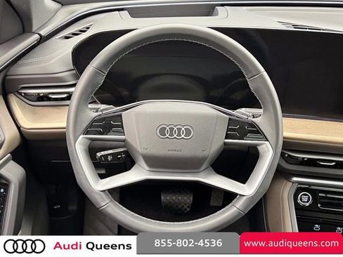 Used 2025 Audi Q5 Premium Plus w/ Premium Plus AWD/4WD image 15