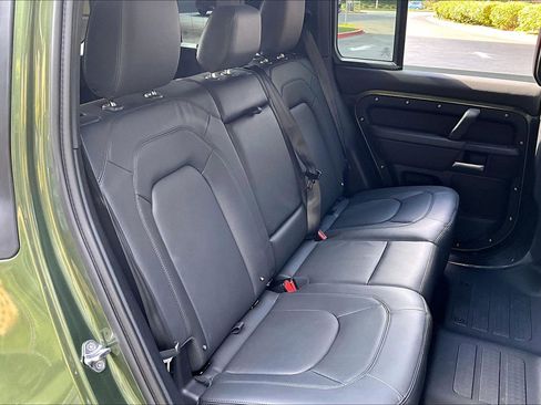 New 2026 Land Rover Defender 110 X-Dynamic SE image 7