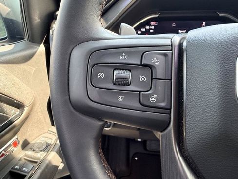 Used 2024 GMC Sierra 1500 AT4 w/ Technology Package AWD/4WD image 43