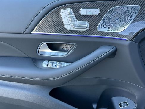 New 2026 Mercedes-Benz GLS 63 AMG 4MATIC image 11