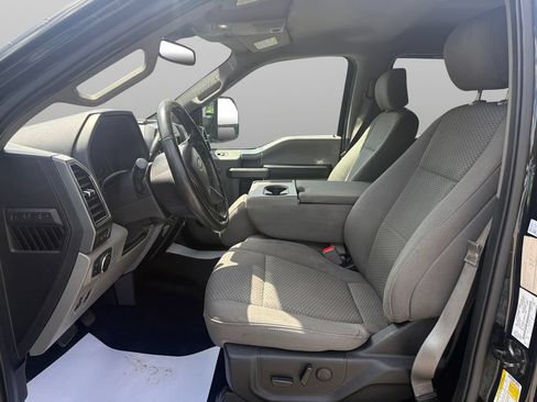 Used 2019 Ford F150 XLT w/ Equipment Group 302A Luxury AWD/4WD image 10