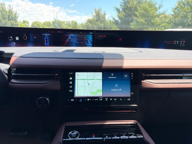 New 2026 Lincoln Navigator Reserve AWD/4WD image 19