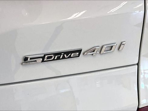 Used 2024 BMW X5 sDrive40i w/ M Sport Package RWD image 9