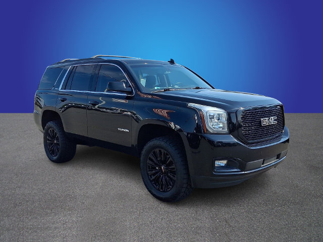Used 2017 GMC Yukon SLE w/ SLE Value Package AWD/4WD image 3