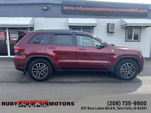 Used 2019 Jeep Grand Cherokee Trailhawk image 26