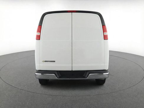 Used 2025 Chevrolet Express 3500 LT w/ LT Preferred Equipment Group image 7