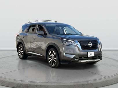Used 2024 Nissan Pathfinder Platinum