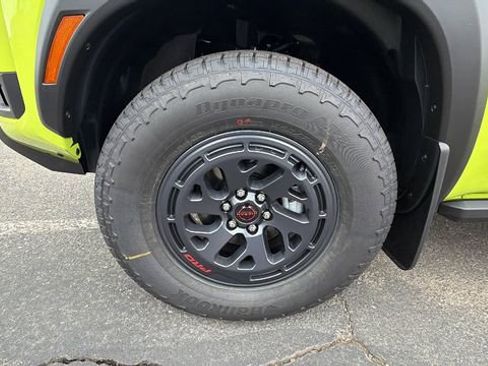 New 2026 Nissan Frontier PRO-4X w/ Pro-4x Convenience Package image 10