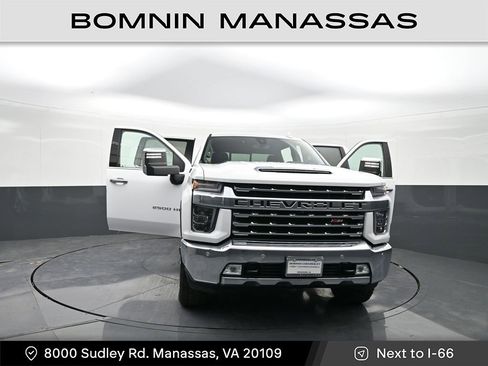 Used 2022 Chevrolet Silverado 2500 LTZ w/ LTZ Premium Package image 41
