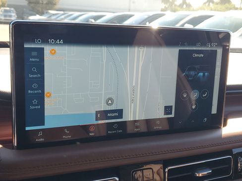 Certified 2023 Lincoln Nautilus Reserve image 24