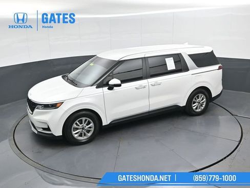 Used 2024 Kia Carnival LX image 52