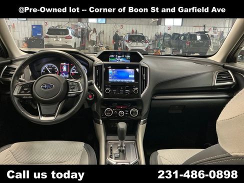 Used 2019 Subaru Forester Premium image 18