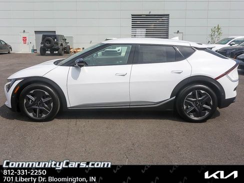 New 2025 Kia EV6 Light w/ Light LR Technology Package image 3