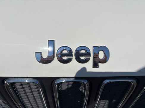 Used 2017 Jeep Renegade Sport w/ Power & Air Group AWD/4WD image 23