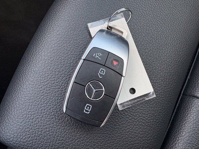 Used 2025 Mercedes-Benz CLA 250 image 28