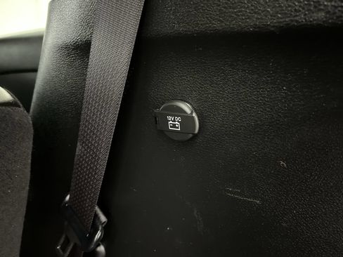 Used 2025 Chrysler Pacifica Select FWD image 30